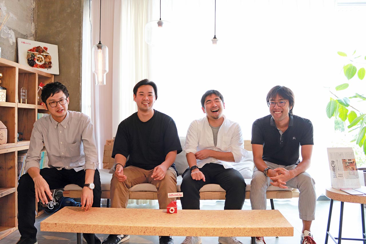 （左から）延島さん、平山さん、川本さん、新井さん